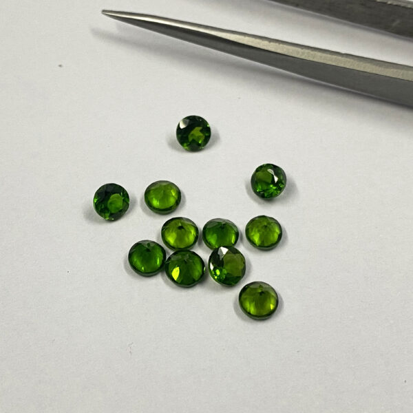 natural chrome diopside