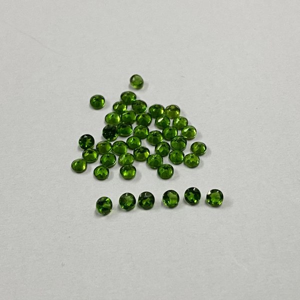 natural chrome diopside round