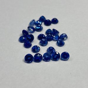 blue kyanite round faceted