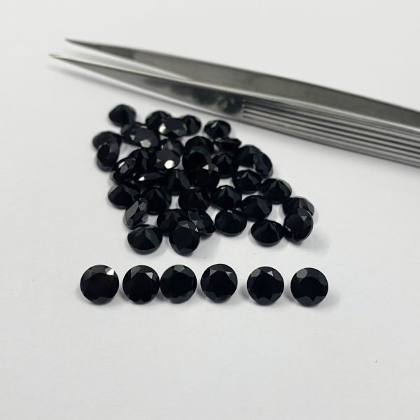 black spinel round gems