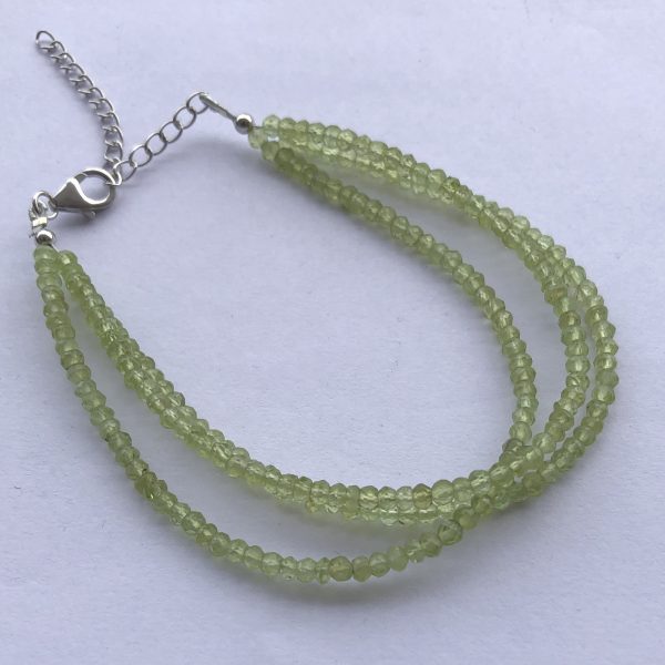 peridot beads bracelet