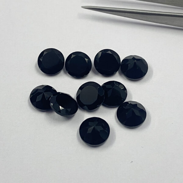 black onyx gems