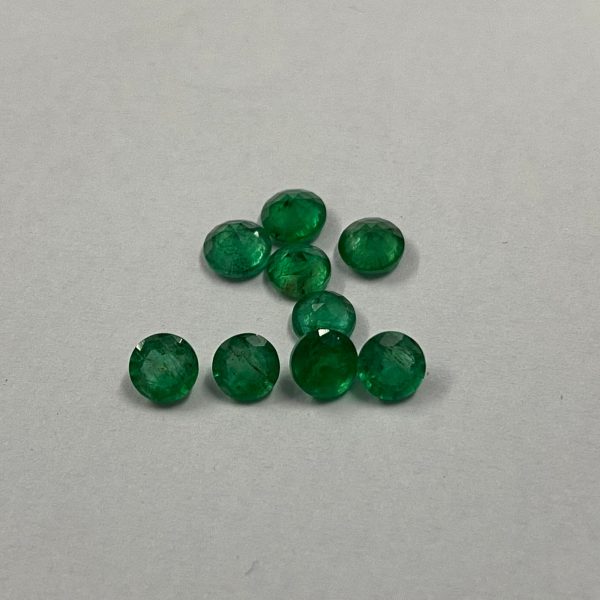 emerald round faceted