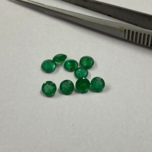 natural 4.5mm emerald