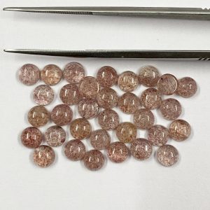 strawberry quartz gemstone