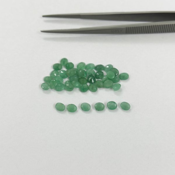 oval stones emerald
